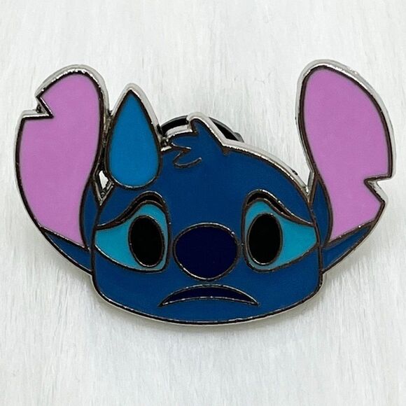 🔮 5/$25 Disney Lilo And Stitch 😥 Emoji‎ Pin - Picture 1 of 3